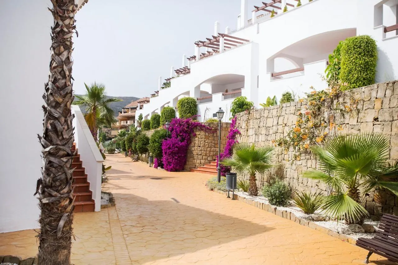 Aloha Royal, Calle Auriga, 29660 Marbella, Málaga, Spain España